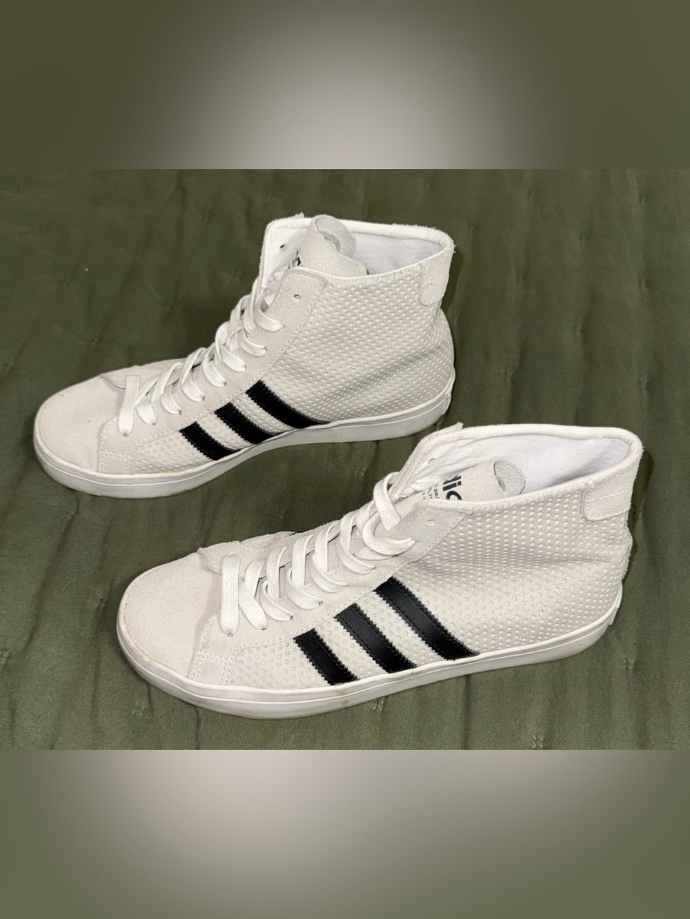 adidas White/grey suede High-Top Sneakers with Black Stripes woman’s size 9